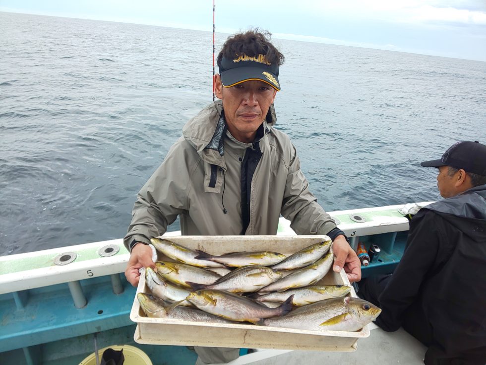 大山沖イサキはデカイ!