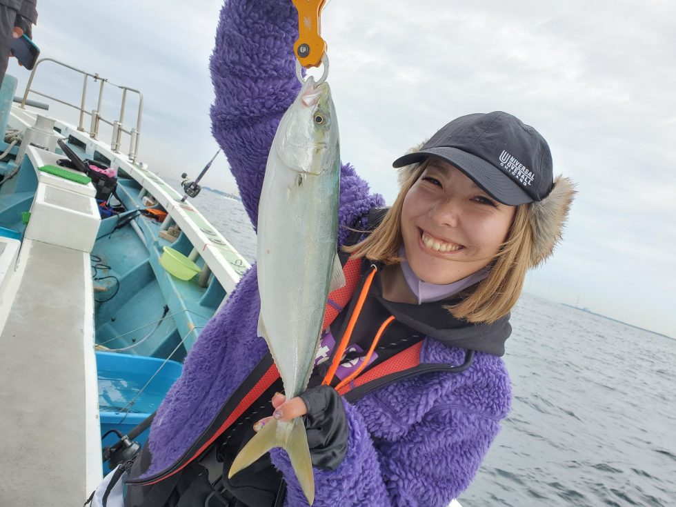 釣りガールも青物ゲット!