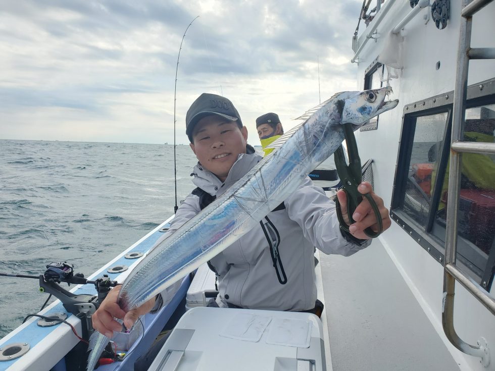 テンヤタチウオ専門で出船中!