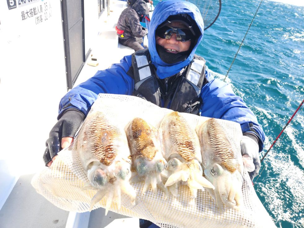 ２隻分乗ゆったり釣行でした