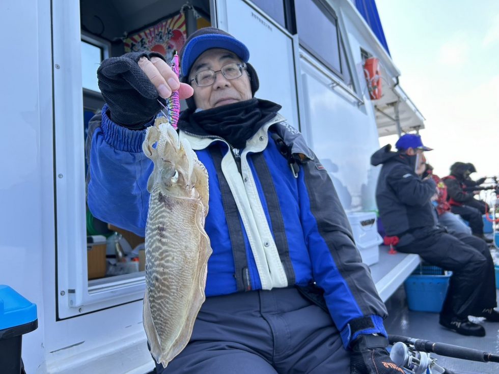 4月もコウイカ釣りまくりです!予約お待ちしてます