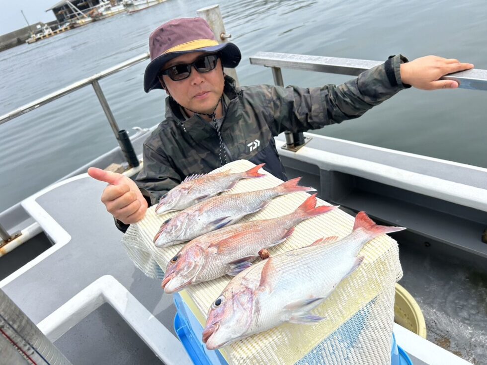 一つテンヤ出船!今日もマダイ釣りまくり!