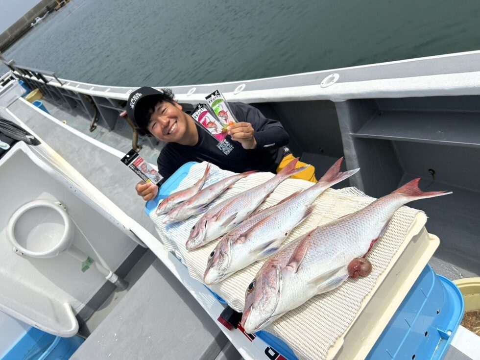 マダイ50cm頭にお見事でした!