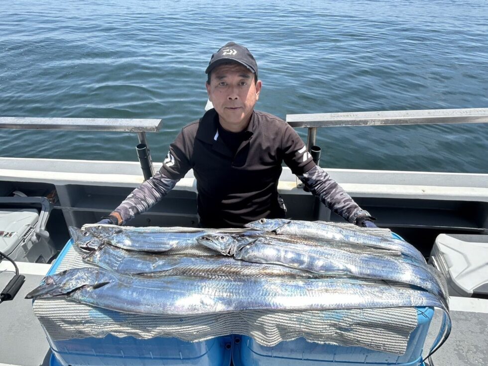 タチウオ釣りまくり!腕の見せ所!