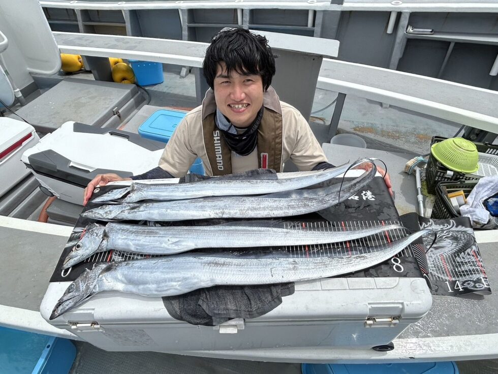 お見事!大型タチウオ4本ゲットー!