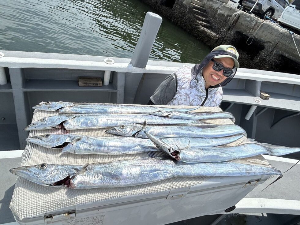 皆さん伊良湖水道タチウオ攻略!お見事です!