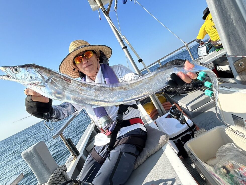 伊良湖水道テンヤタチウオ専門で出船中!