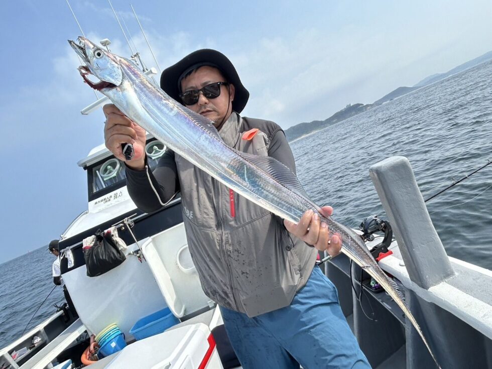 明日(土)もテンヤタチウオ専門出船確定です