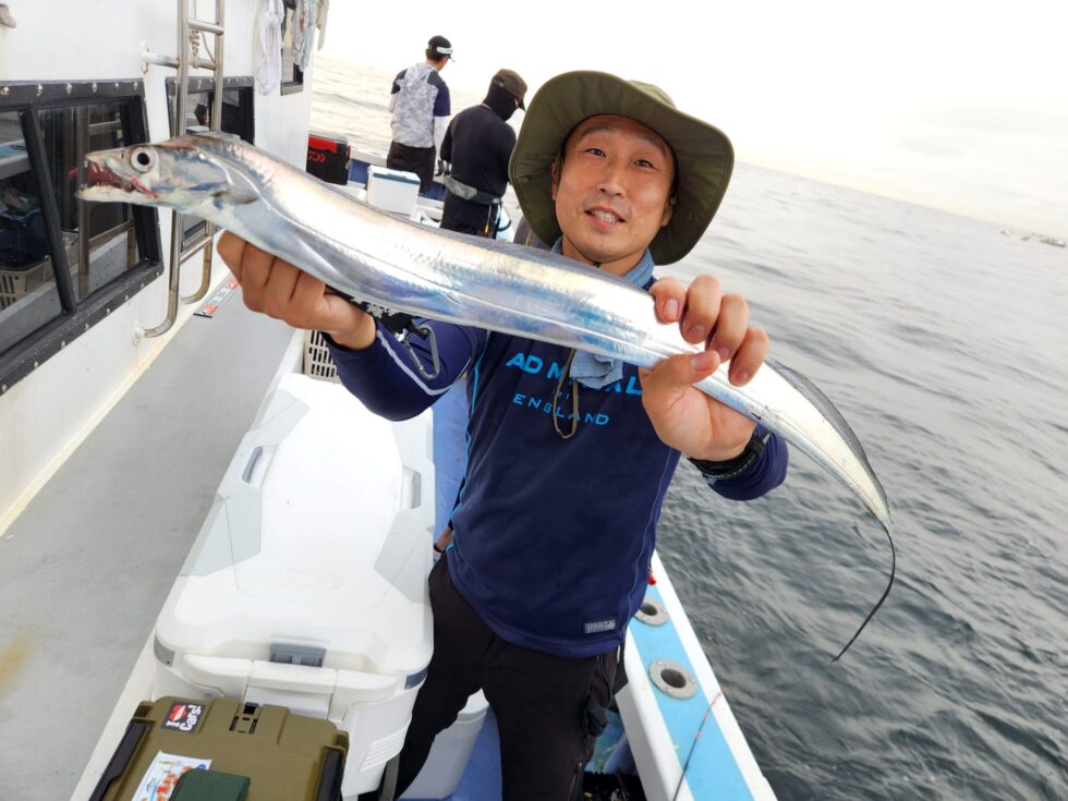テンヤ専門でタチウオとの駆け引きがたまらない!