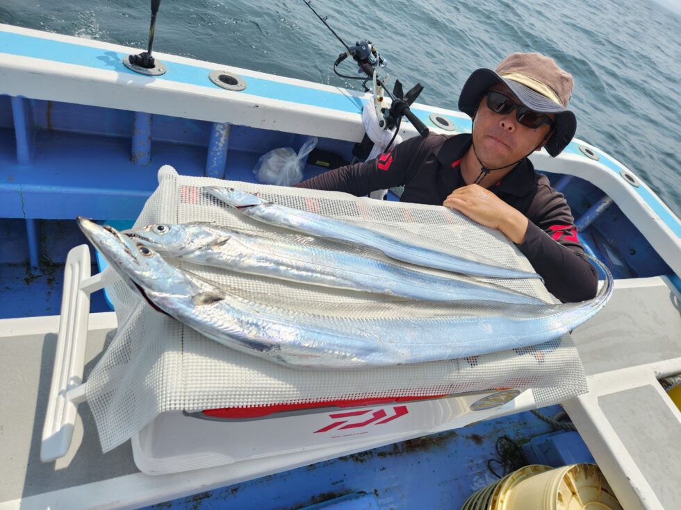 明日(土)も２隻分乗出船です！