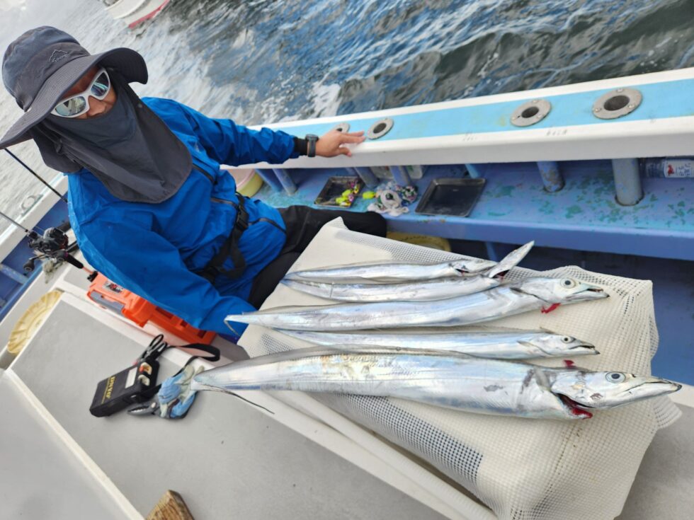 2隻分乗ゆったり釣行でした!