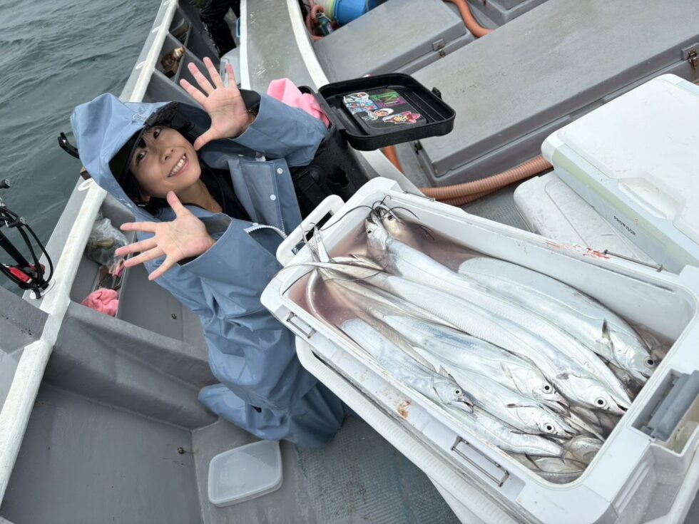 タチウオ入れ食い!
