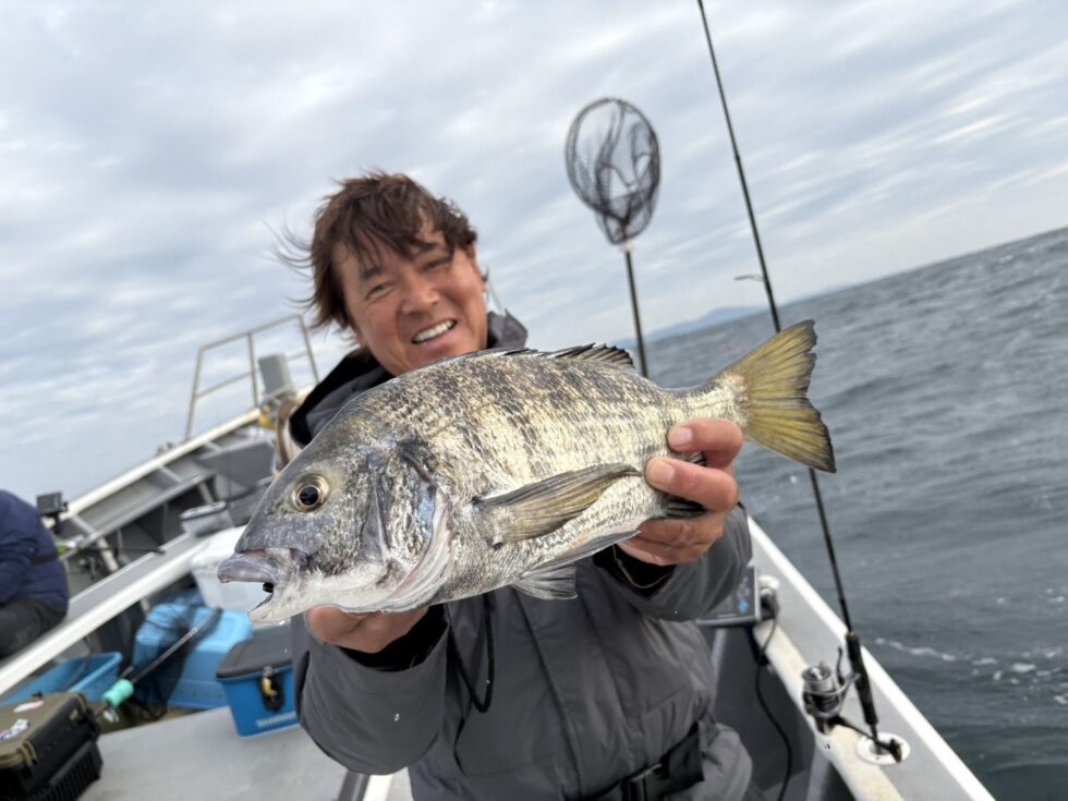 新太郎さん黒鯛!