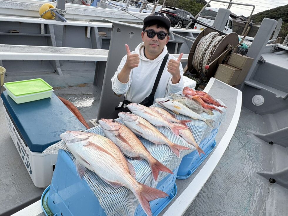 一つテンヤ真鯛船！