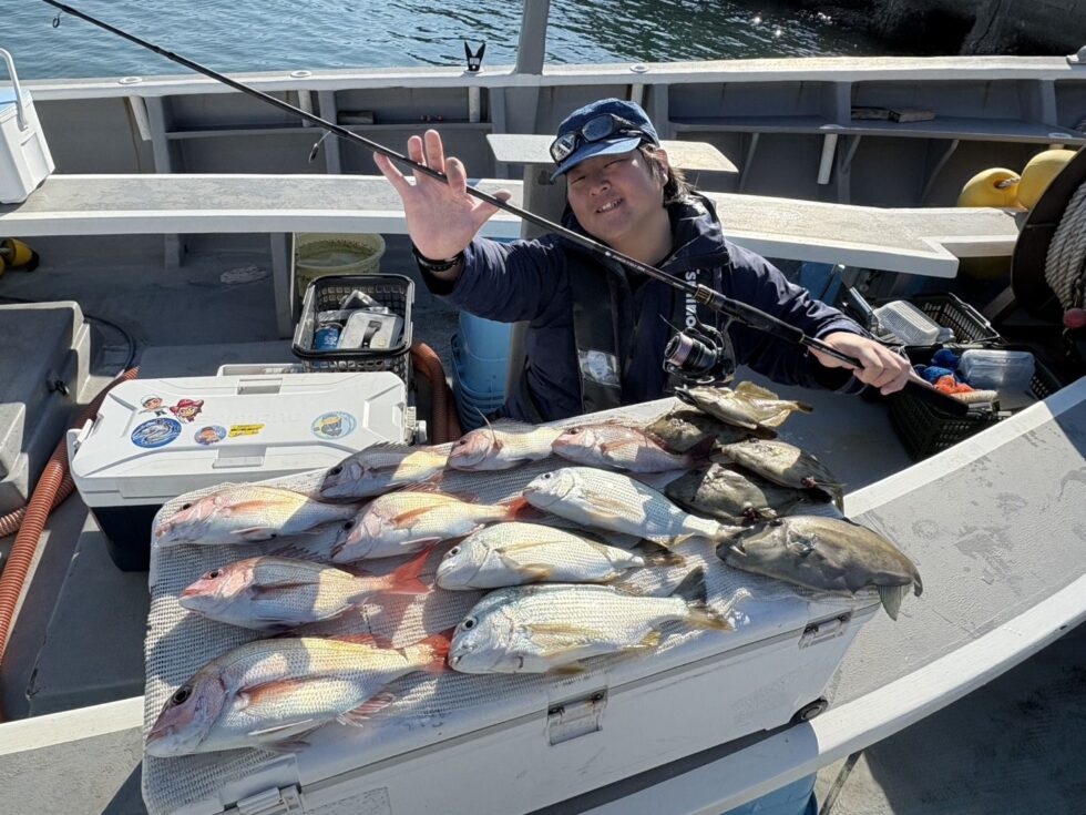 一つテンヤ真鯛船！絶好調ー！イシグロ西尾店フィッシングマイスターお見事！