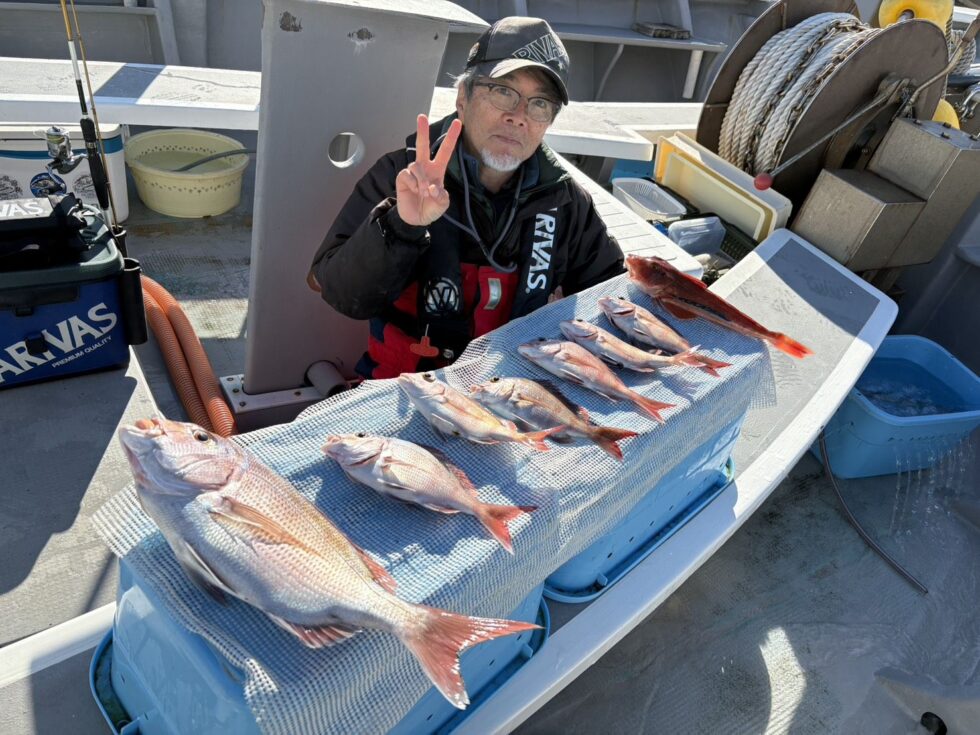 一つテンヤ真鯛釣り予約受付中！