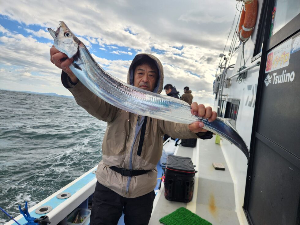 伊良湖沖タチウオ出船！