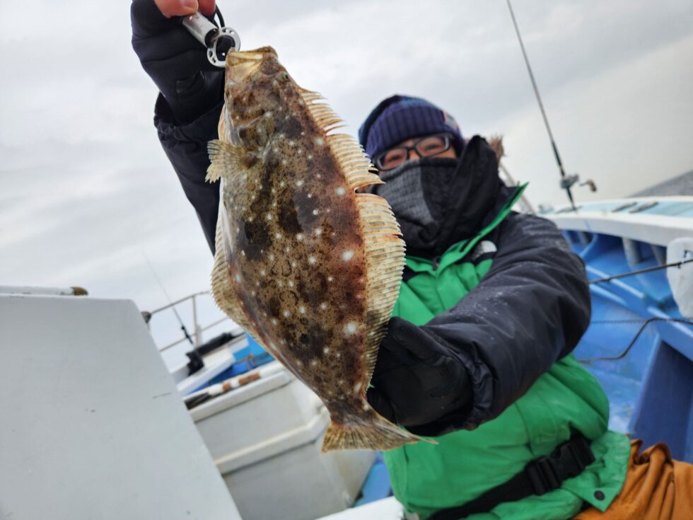 イワシ泳がせ釣り好評出船中！