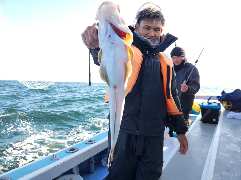 イワシ泳がせ、一つテンヤ真鯛、予約お待ちしてます。