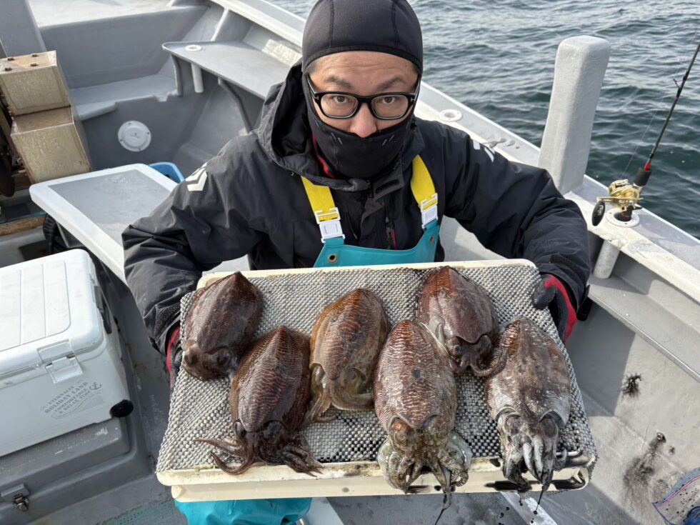 2隻分乗ゆったり釣行でした