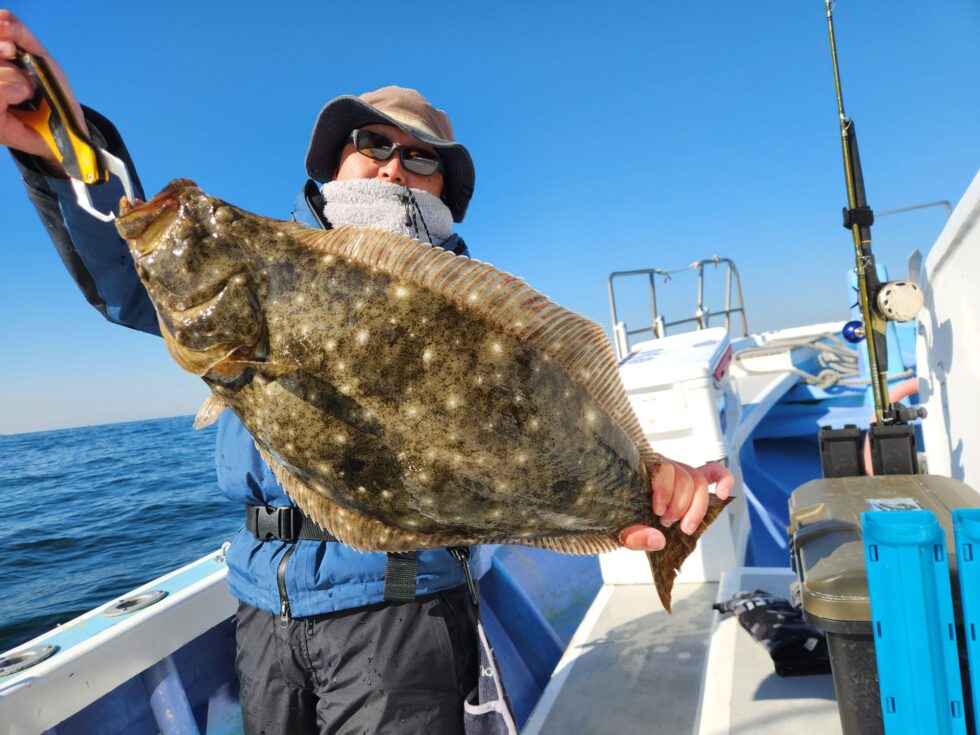泳がせ船、肉厚ヒラメ乱舞！