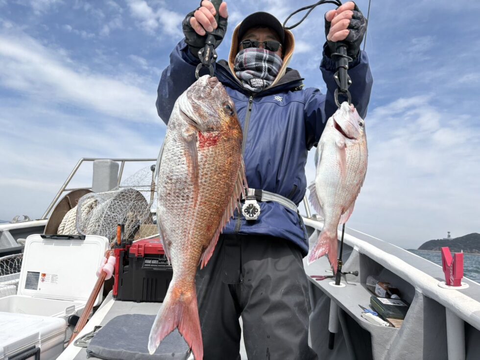 伊勢湾一つテンヤ真鯛釣り開幕！タックルお問い合わせは釣具店さんへ！