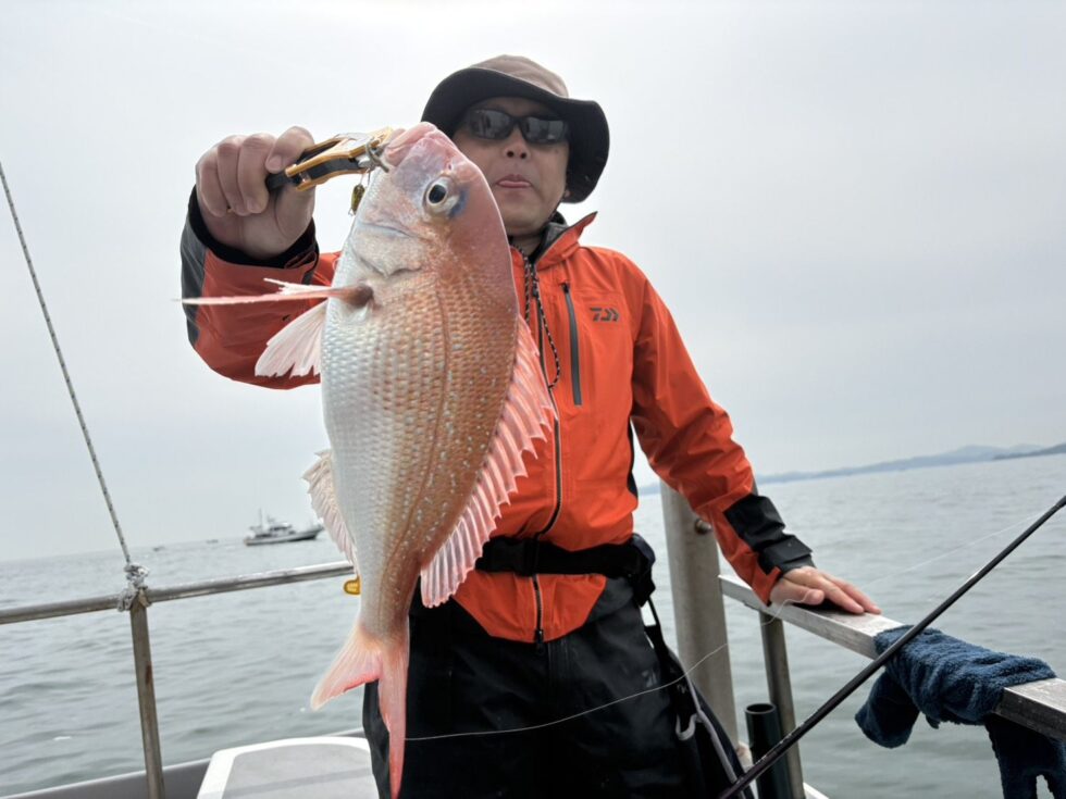 一つテンヤ真鯛船！