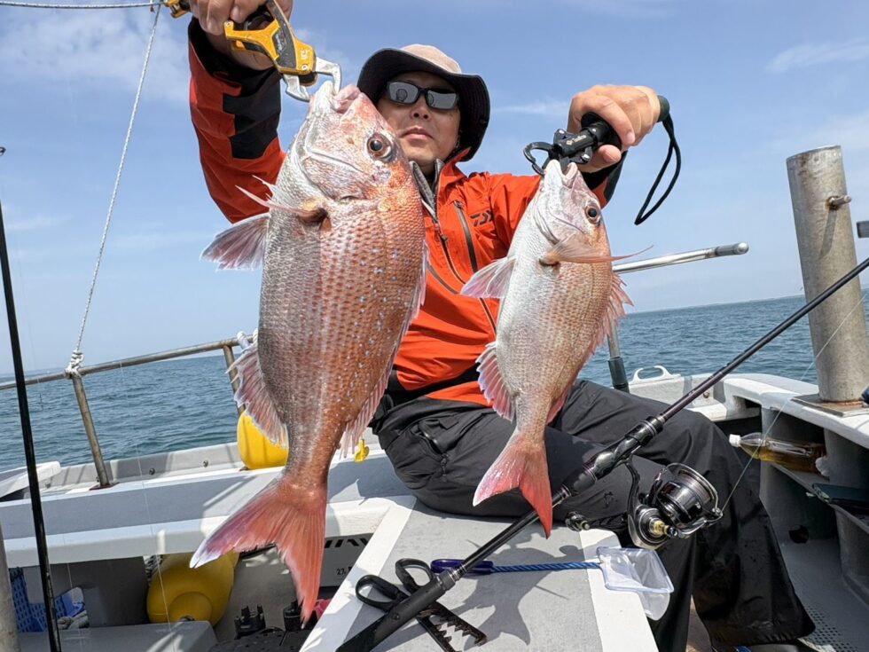 伊勢湾一つテンヤ真鯛が熱いっ！予約お待ちしてますよ。