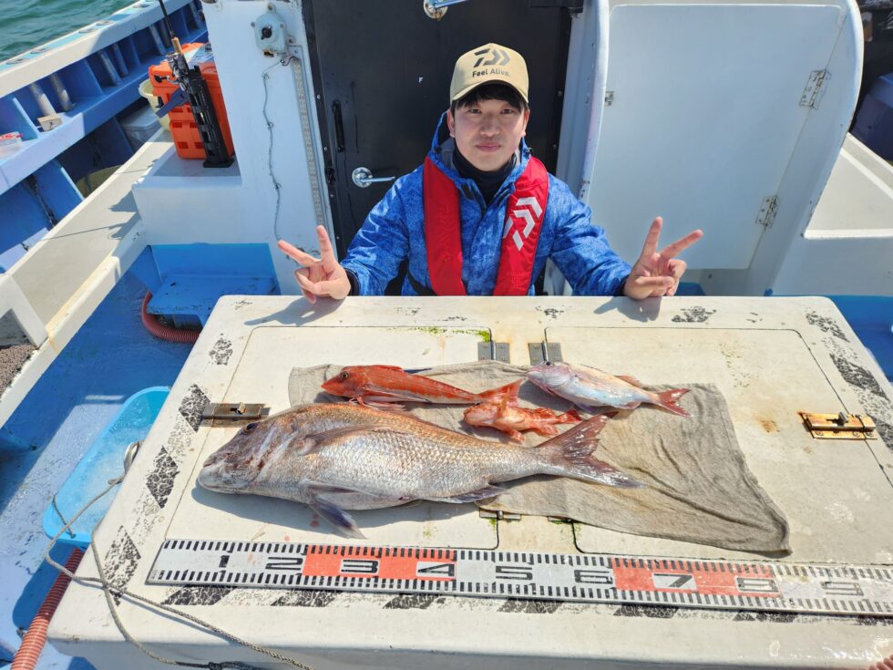 伊勢湾一つテンヤ真鯛が大人気!