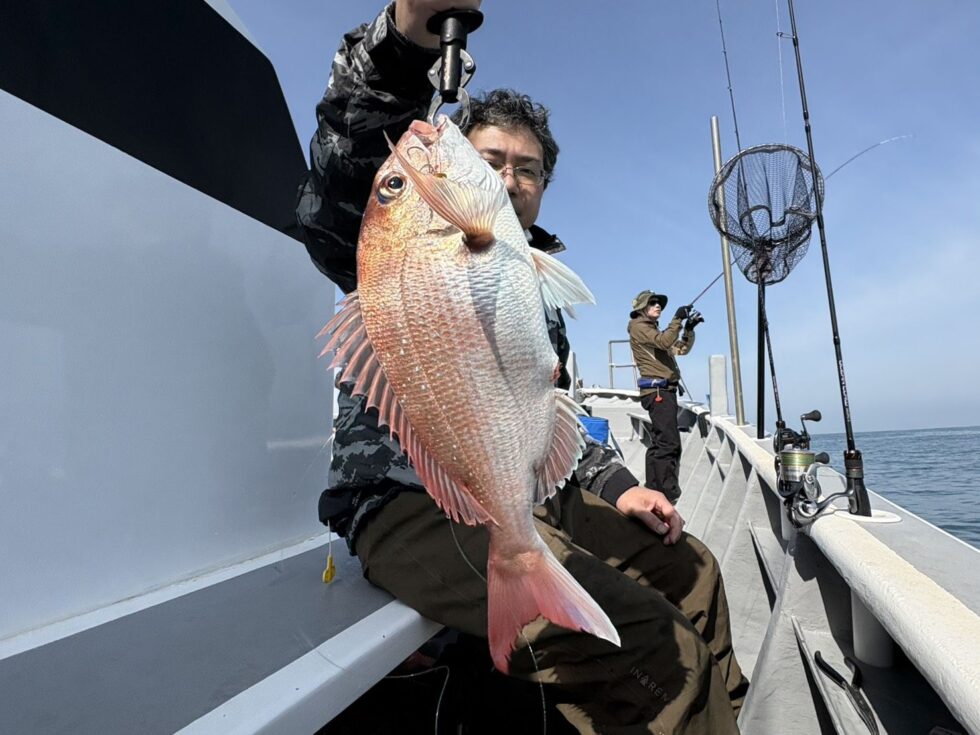大人気の一つテンヤ真鯛釣り!