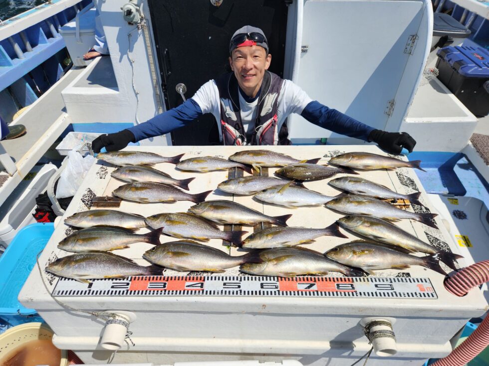 大山沖イサキチャンス!21匹ゲット!