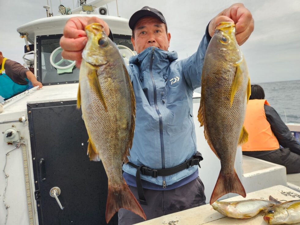 ジャンボイサキ釣りまくり！