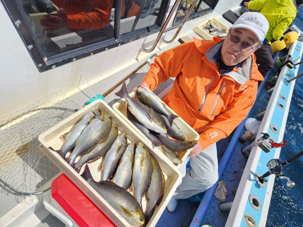 大山沖イサキ、連日絶好調ー！