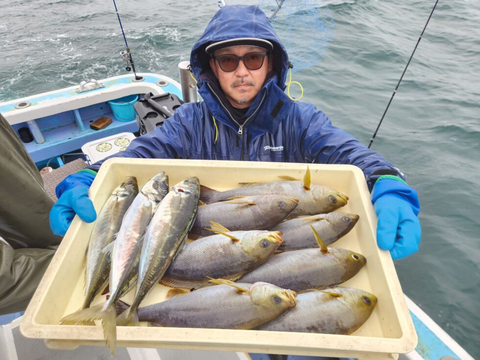 明日(水)空き多数、朝の飛び入りOKですよ。