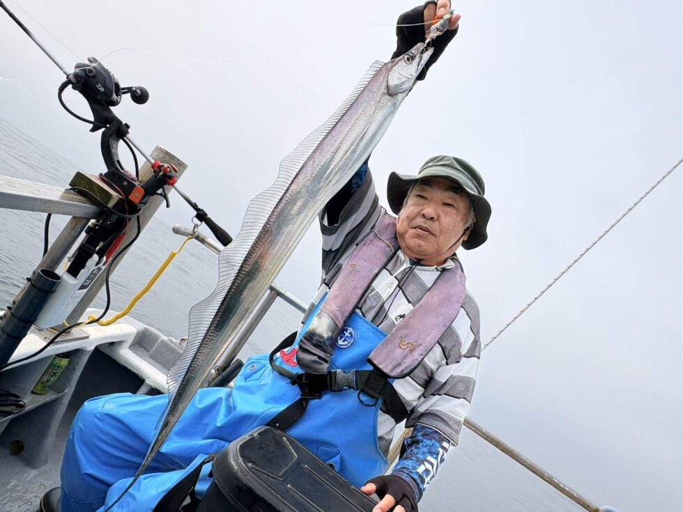 第十一忠栄丸ジャンボ船で出船です。ゆったりお楽しみ下さい