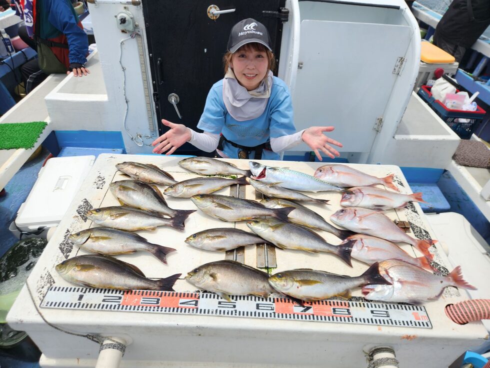 ハヤブサ隼華釣りガールさんも大活躍！