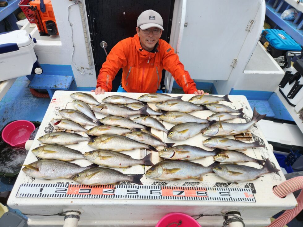 大山沖イサキ絶好調ー！明日も楽しみです！