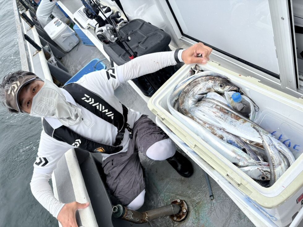 明日(日)２隻分乗します、空き多数、朝の飛び入りOKですよ
