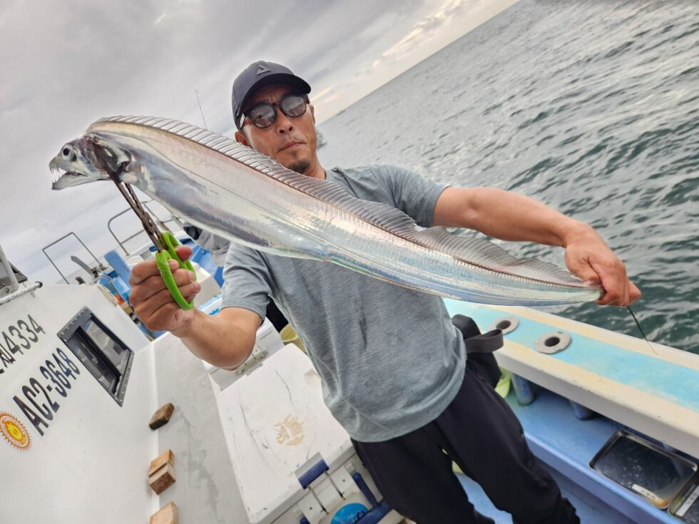 ２隻分乗ゆったり釣行でした。明日も空き多数、朝の飛び入りOKです。