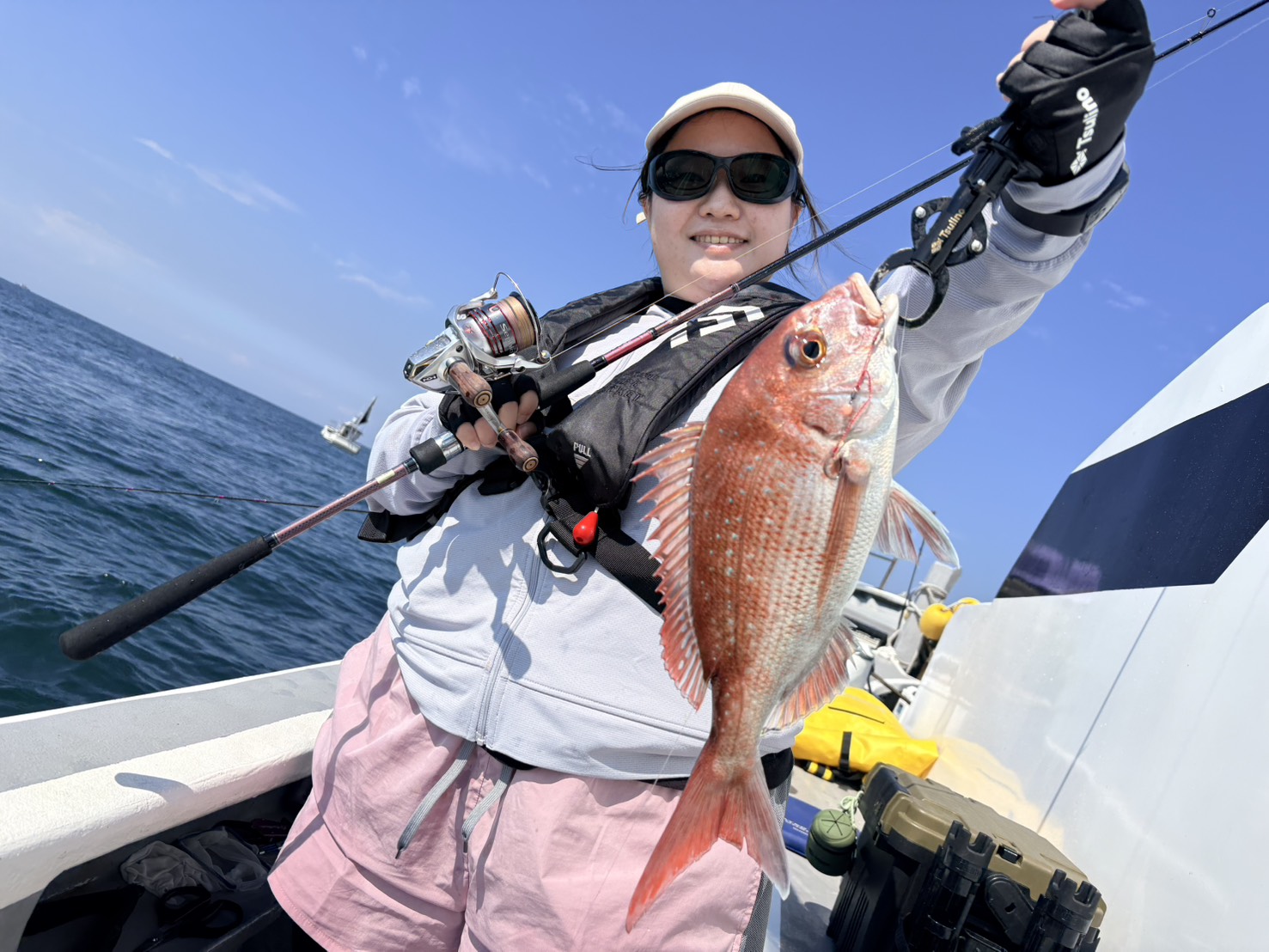 伊勢湾一つテンヤ真鯛爆発ー！最大52㎝、多彩な釣果！