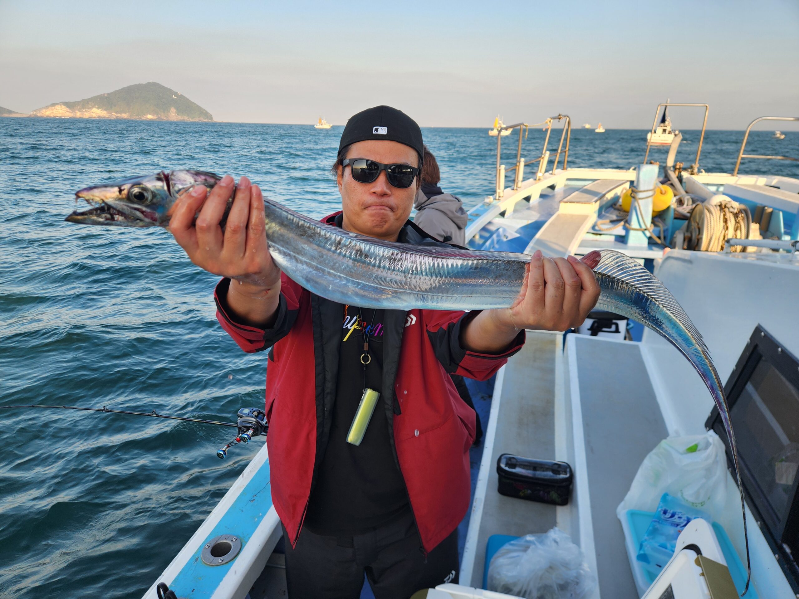 大型タチウオ続々！最大127㎝！竿頭59本と連日爆発ー！ 写真5