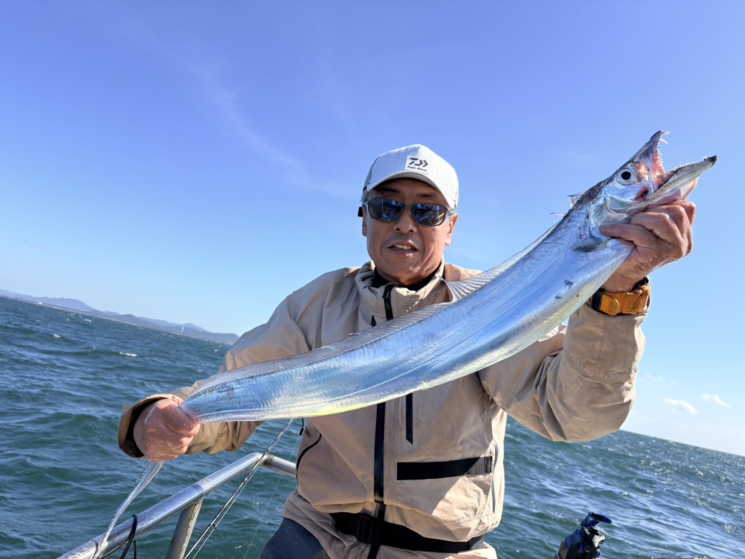 最大123cm！竿頭59本、爆釣です！