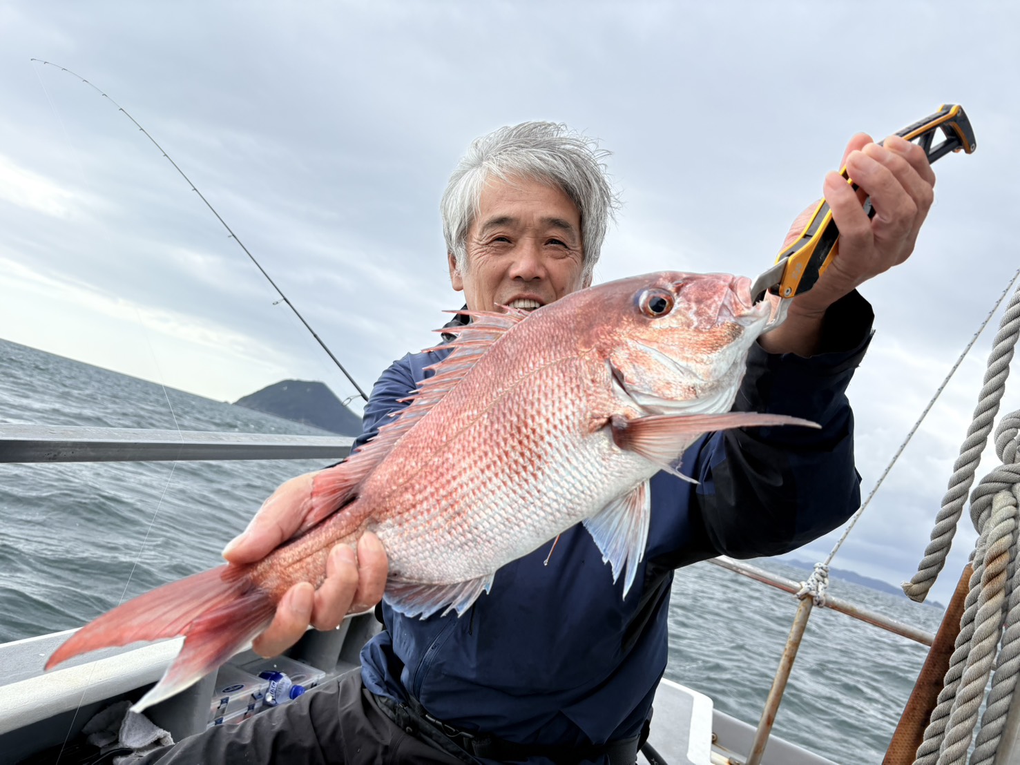 最大51㎝、伊勢湾一つテンヤ真鯛出船！