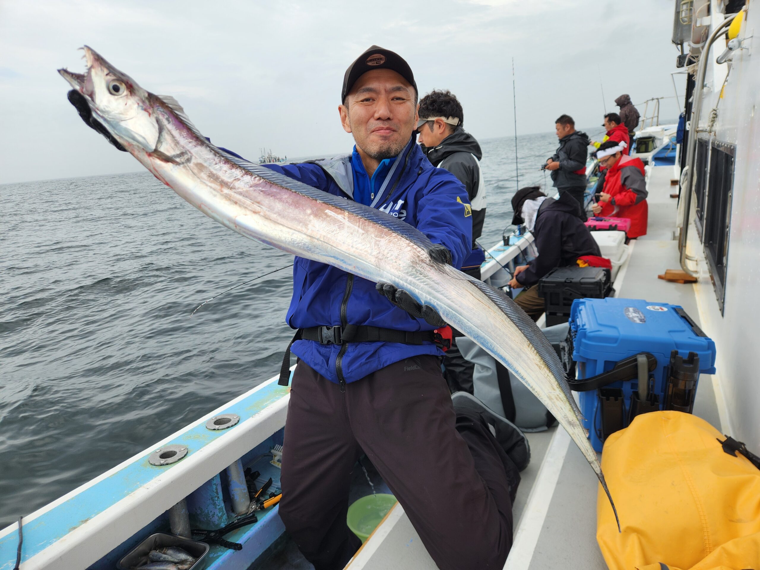 ドラゴン級交ざりで爆釣中ー!タチウオ大チャンス! 写真13